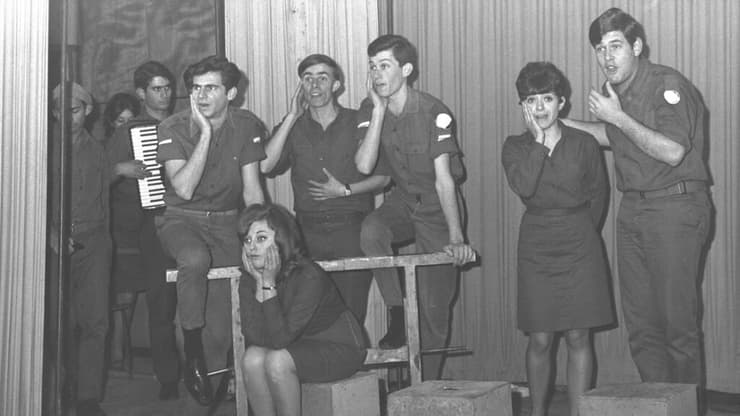 אילי גורליצקי בלהקת פיקוד מרכז (צילום: לע"מ) אילי גורליצקי בלהקת פיקוד מרכז