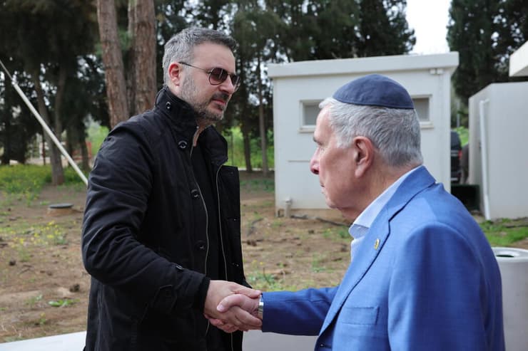 לוויה של דייויד פדרמן שמעון מזרחי ודני פדרמן