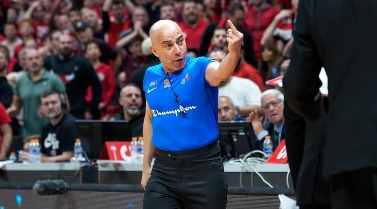 השופט עומר אסטרון מסביר לדדאס מה עשה