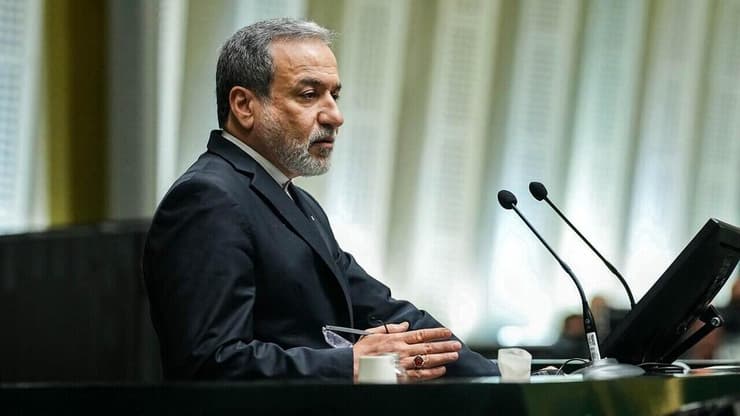 עבאס עראקצ'י ועבד א-רחים מוסאווי