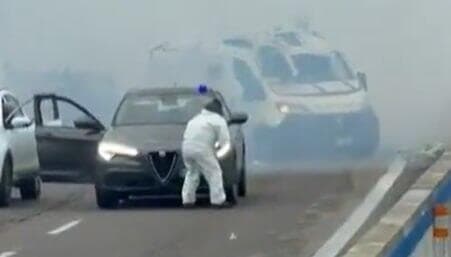  איטליה ברינדיסי שוד רכב משוריין להובלת מזומנים מול המצלמות