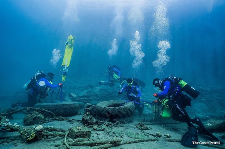 סיירת צוללים מיוחדת של רשות הטבע והגנים מנקה את שמורת האלמוגים באילת
