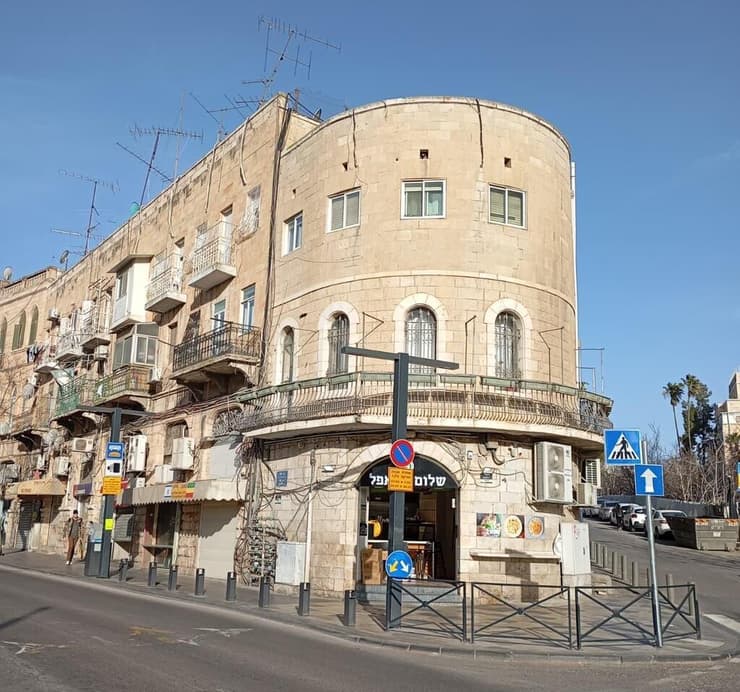 יפו 281, מבנה פינתי משנות ה-20