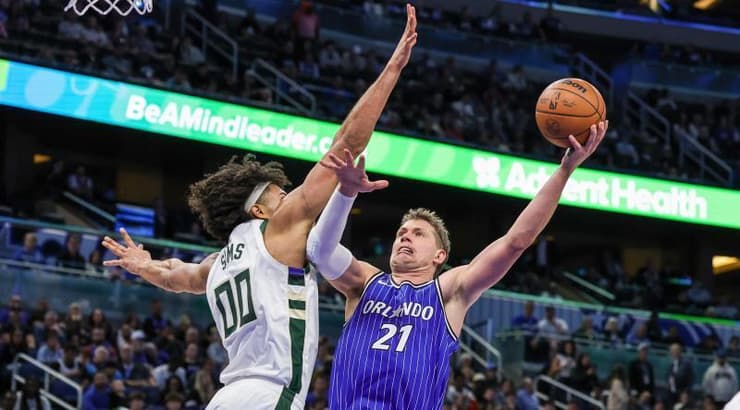 מוריץ ואגנר עולה לסל