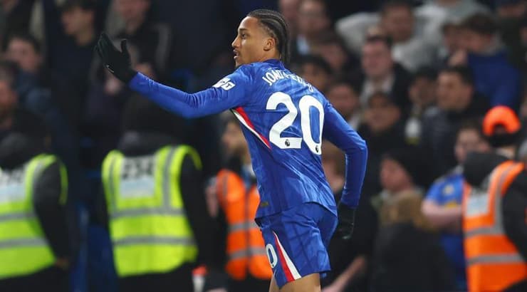 ז'ואאו פדרו רץ לחגוג