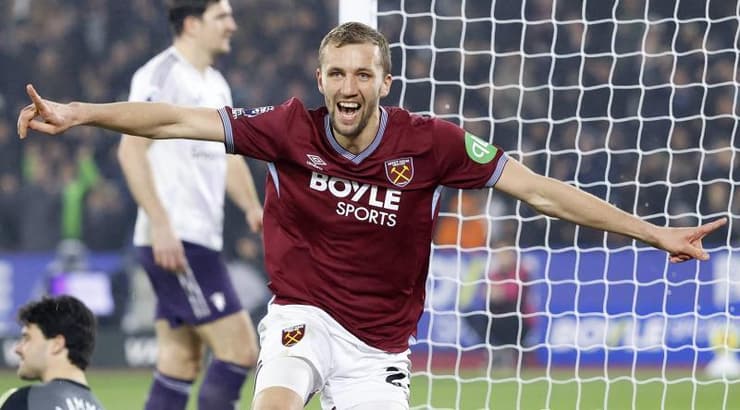 תומאס סוצ'ק חוגג