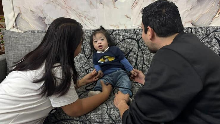 לוקאס והוריו