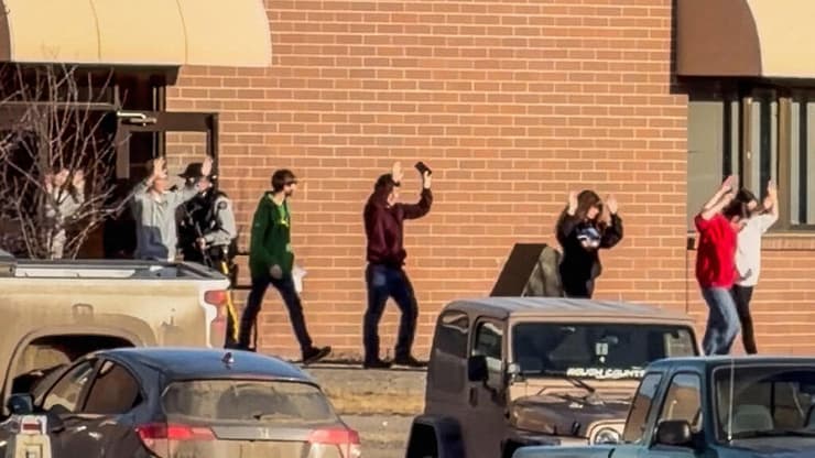 קנדה טבח ב בית ספר טמבלר רידג'