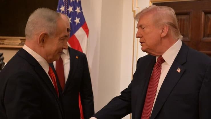 טראמפ ונתניהו בבית הלבן, בחודש פברואר (צילום: אבי אוחיון, לע"מ) ראש הממשלה בנימין נתניהו נפגש עם נשיא ארה"ב דונלד טראמפ בבית הלבן