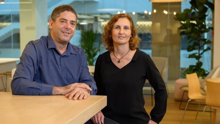  פרופ' הילה אלינב ופרופ' ערן אלינב