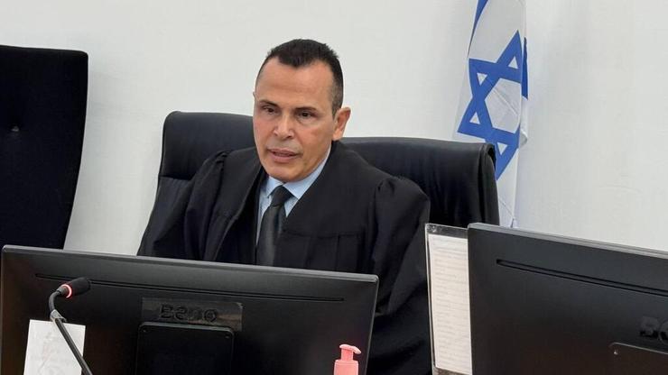 השופט זאיד פלאח, אישר את בקשת התקשורת לפרסם את זהותו של החייל שירה בשריף מופק בכביש 6 