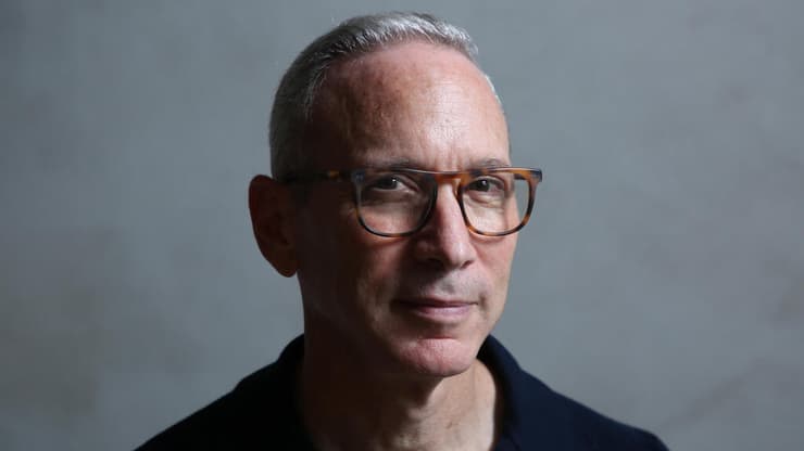 דניאל שרייבר