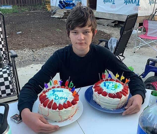 קנדה ג'סי ואן רוטסלאר ביצעה את הטבח ב טמבלר רידג'