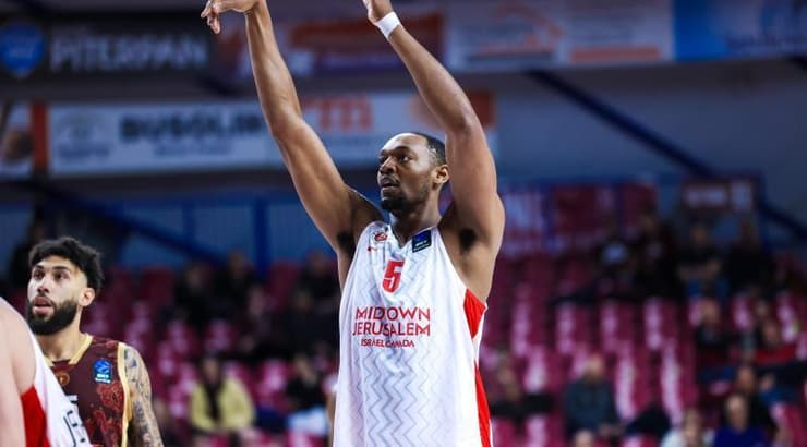 אוסטין וויילי, היה חסר בריבאונד