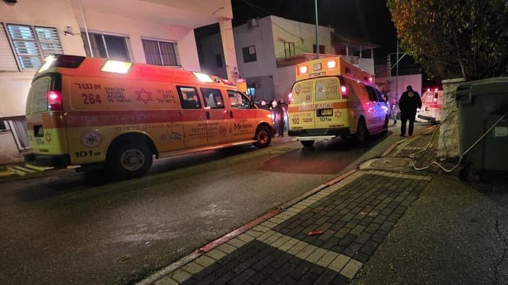 זירת הירי בירכא (צילום: תיעוד מבצעי מד"א) זירת הירי בירכא