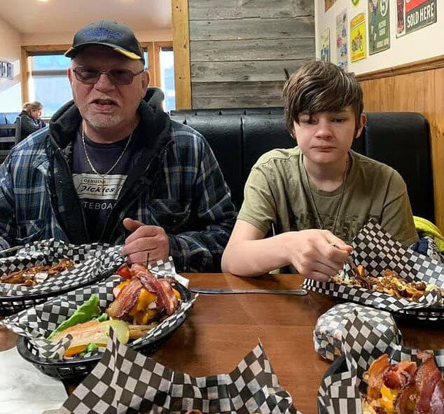 קנדה ג'סי ואן רוטסלאר ביצעה את הטבח ב טמבלר רידג'