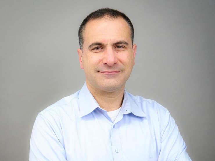 "אובך עלול להוביל להחמרה בתסמינים, להתלקחות מחלה, ואף לאשפוז". ד"ר לירן לוי (צילום: דוברות שיבא) ד"ר לירן לוי