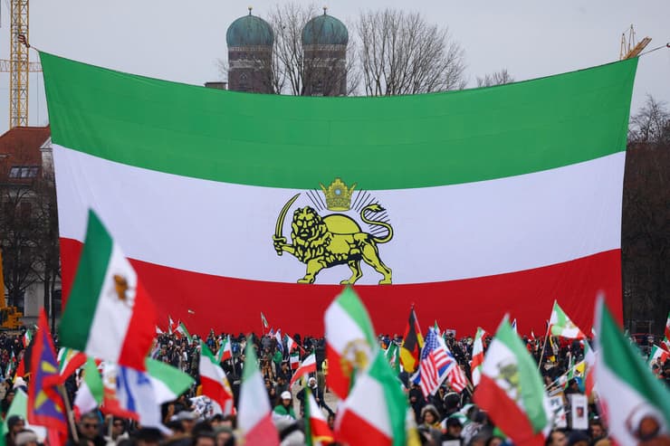 הפגת תמיכה בעם האיראני במינכן, גרמניה