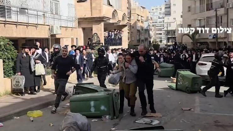 חילוץ החיילות בבני ברק