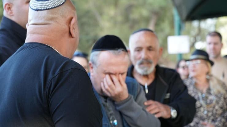 הלווייתה של אירינה רדצ'וק שנהרגה בבית הזיקוק באשדוד