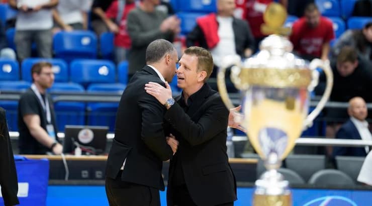 שרון אברהמי ויהוא אורלנד