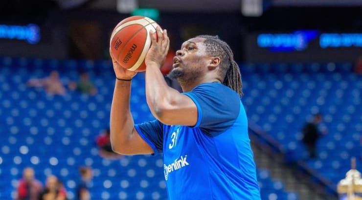 די ג'יי ברנס מתחמם