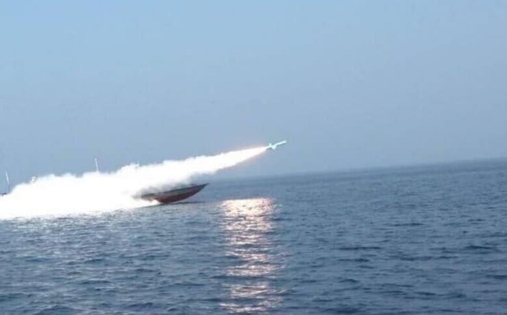 תרגיל של משמרות המהפכה במצרי הורמוז