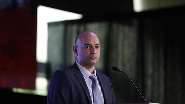 גיא שעשע בוועידת ההייטק הביטחוני של ynet ו-"ידיעות אחרונות" בשיתוף לשכת המהנדסים (צילום: אביגיל עוזי) ועידת ההייטק הביטחוני של ynet ו-"ידיעות אחרונות" בשיתוף לשכת המהנדסים