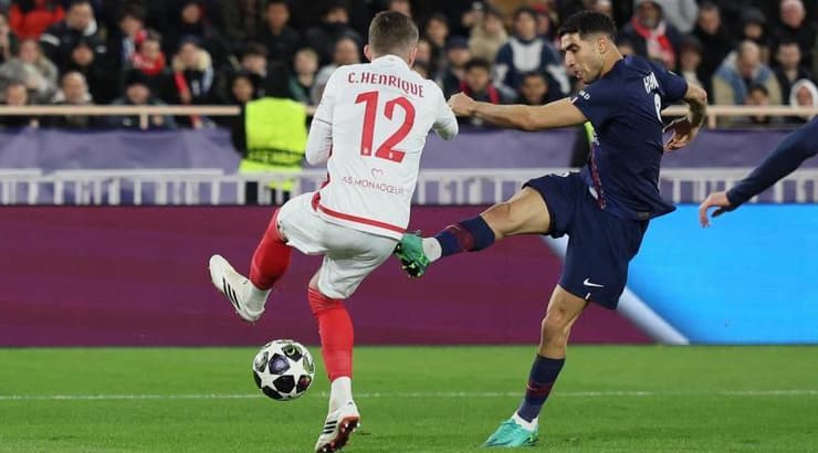 השער של אשרף חכימי (רויטרס) השער של אשרף חכימי