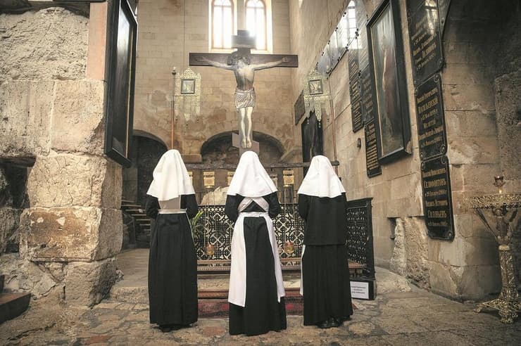 חצר אלכסנדר