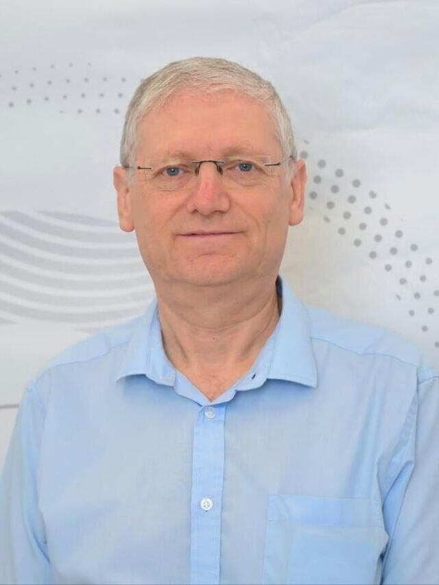 פרופ' אברהם פאוסט