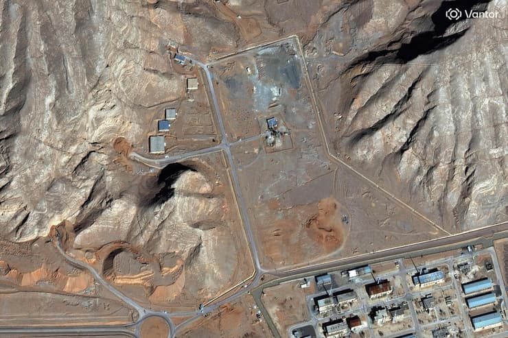 מתחם המחקר הגרעיני באיספהאן (צילום: 2026 Planet Labs PBC and Vantor/Handout via REUTERS) מתקן גרעיני באיספהאן