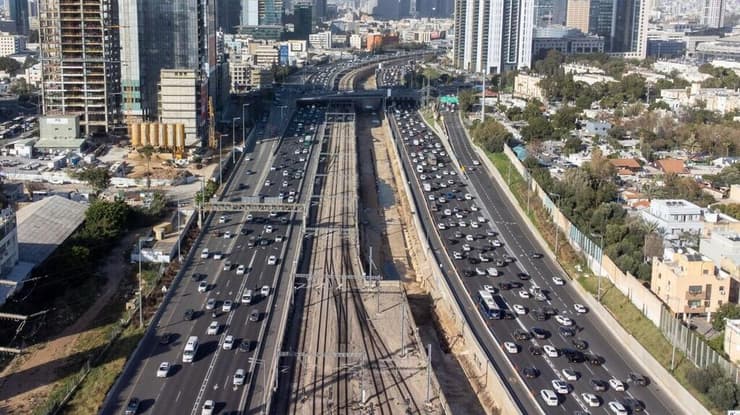 הכבישים והצמתים הכי מסוכנים: כביש 20, דרך איילון - תל אביב