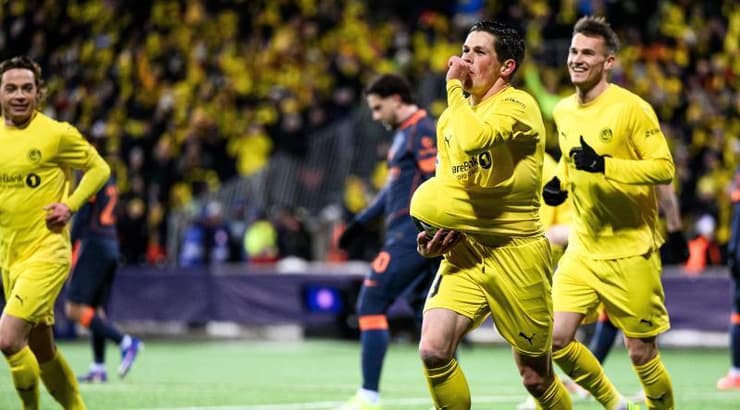 סונדרה פט חוגג