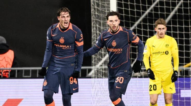 פרנצ'סקו אספוסיטו מאושר