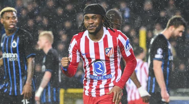 אדמולה לוקמן חוגג