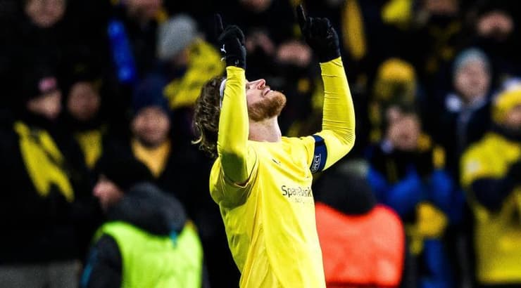 קאספר הוג מודה לאלוהים