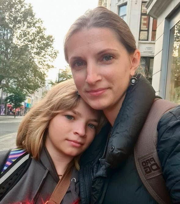 מילנה ואמה  אלינה. "במקום  לתת ליווי הם  פשוט היו משעים  את הילדה"