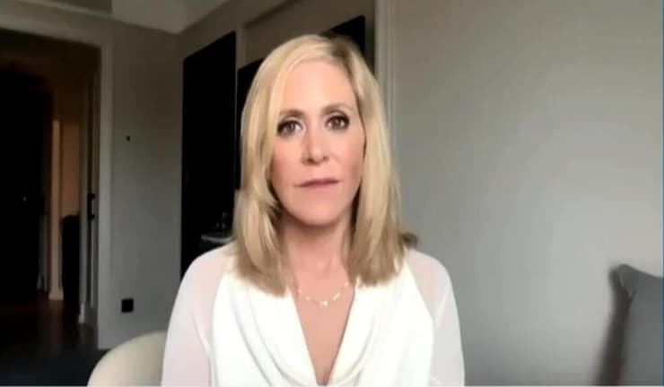 אשת הטלוויזיה האמריקנית מליסה פרנסיס שמזוהה עם המפלגה הרפובליקנית