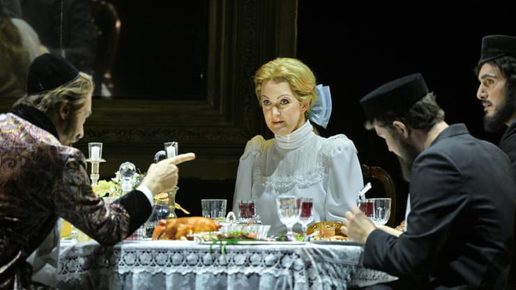 מתוך "הדיבוק", האופרה הישראלית