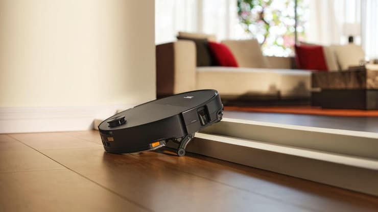 הרובוט השואב-שוטף-עולה במדרגות של רובורוק (רובורוק) הרובוט השואב-שוטף-עולה במדרגות של רובורוק