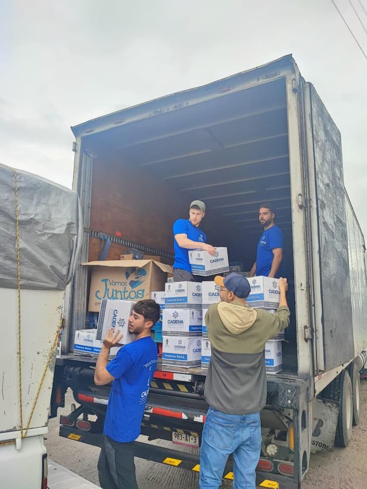 "כשהם שמעו שאנחנו מישראל - הם היו בשוק". הלוחמים בפעולה   