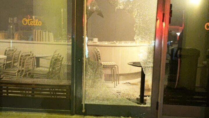 סניף גלידת אוטלו הרצליה הוצת ונפרץ בשל פתיחתו בשבת