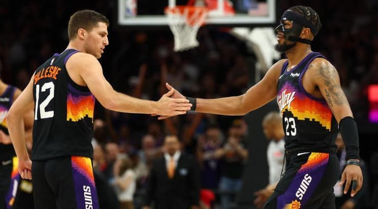 גודווין וגילספי חוגגים