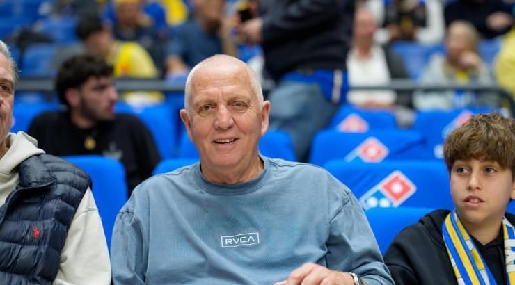 מוטי ארואסטי, אגדת המועדון (רועי כפיר) מוטי ארואסטי, אגדת המועדון