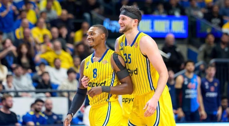 זאק הנקינס ולוני ווקר (רועי כפיר) זאק הנקינס ולוני ווקר