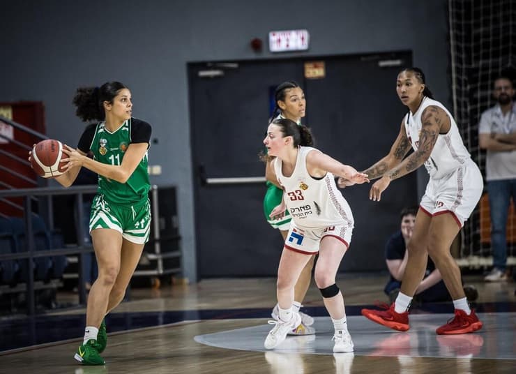 לאשה פטרי מכבי חיפה כדורסל נשים