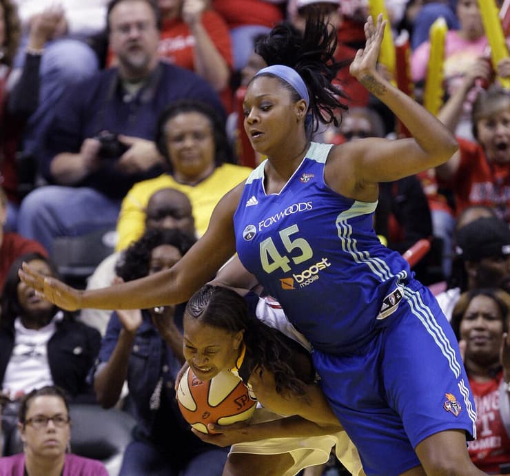 ברקסטון (מימין) (צילום: AP Photo/Michael Conroy) ברקסטון