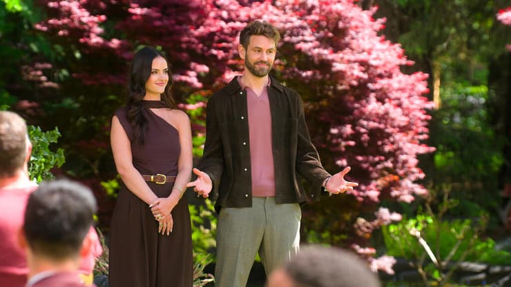 מתוך Age of Attraction