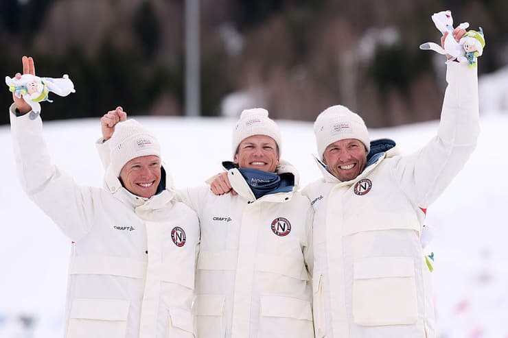 הספלוט קלאבו (במרכז) לצד שני נורבגים נוספים, מרטין לובסטרום ניינגט ואמיל איברסן, על הפודיום (צילום: Lars Baron/Getty Images) יוהאנס הספלוט קלאבו (במרכז) לצד שני נורבגים נוספים, מרטין לובסטרום ניינגט ואמיל איברסן, על הפודיום